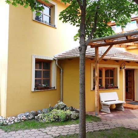 Karpatia Panzio Esztergom Exterior foto