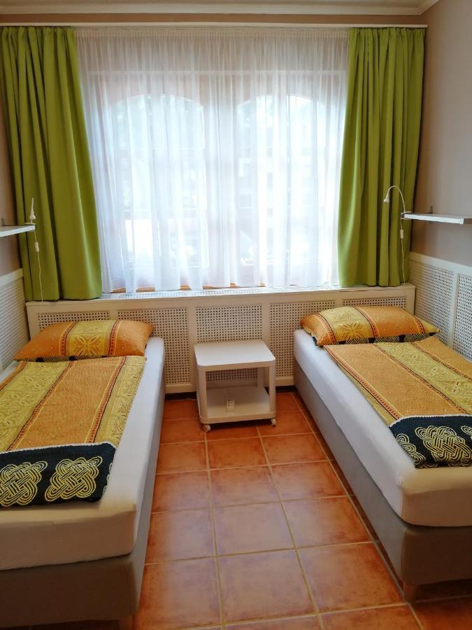 Karpatia Panzio Esztergom Exterior foto